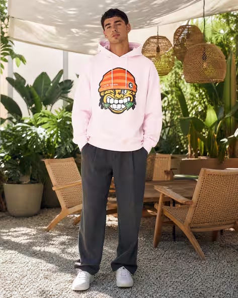 هودي رجالي بطبعة كرتونية من ال - مراجعة Graphic Hoodie Streetwear وسعره